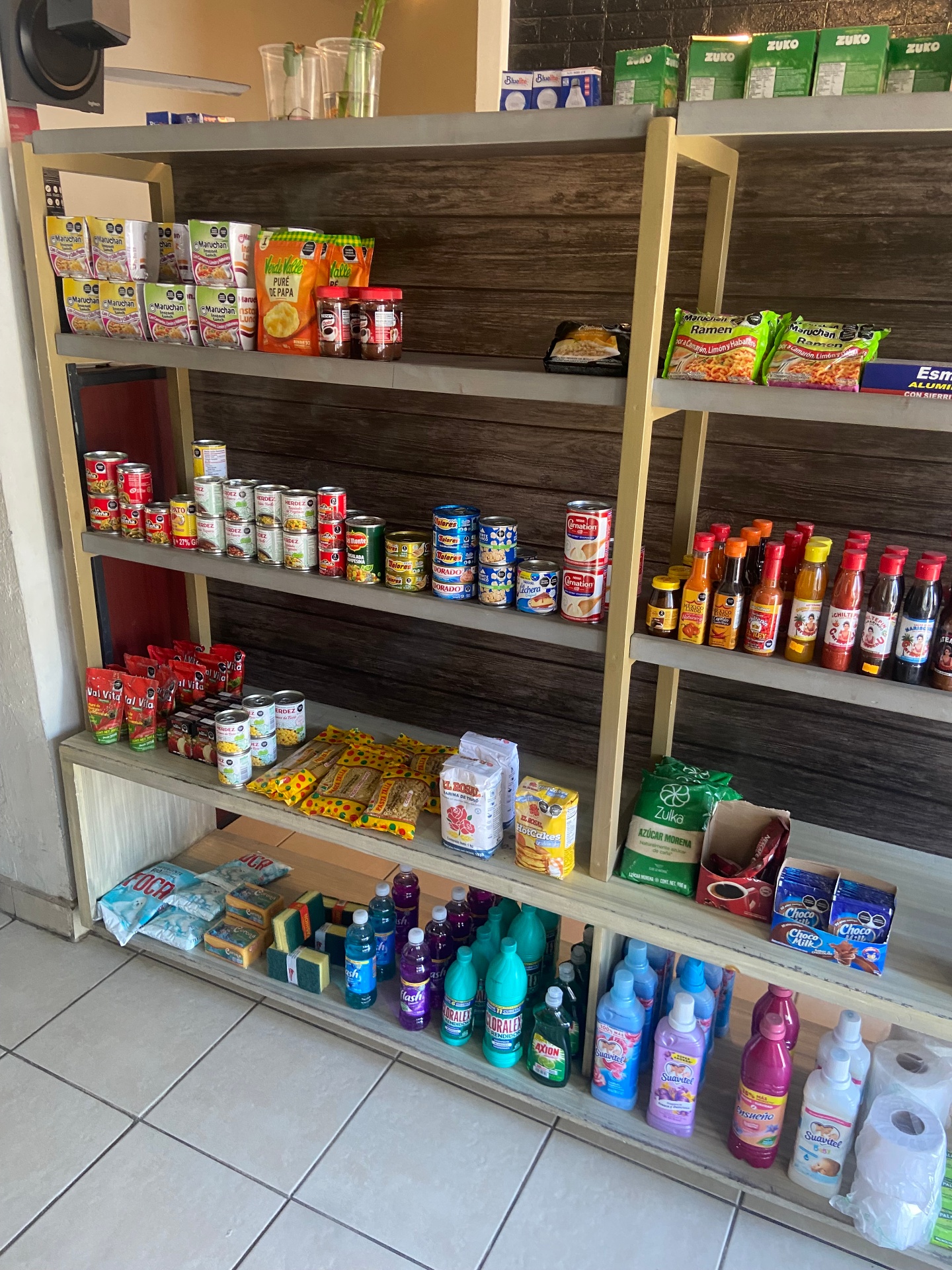 Abarrotes en Tortillería Xochimilco: enlatados, salsas, pastas y básicos de despensa